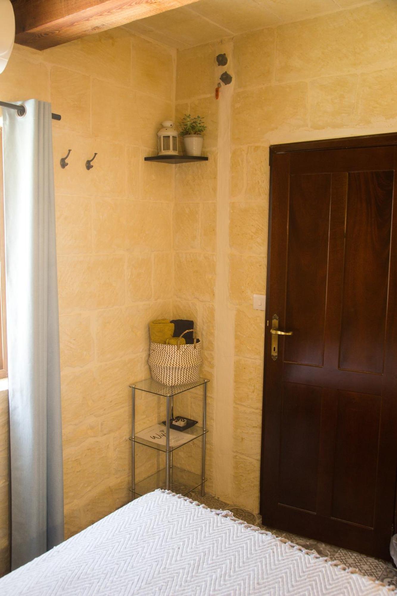 A La Maison B&B Xagħra Esterno foto